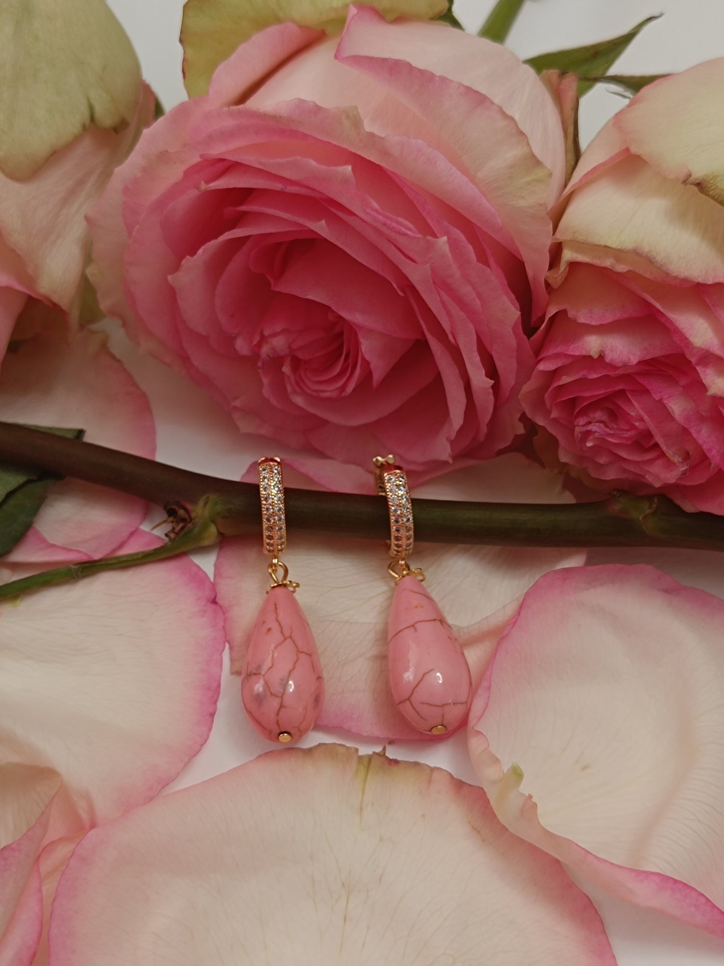 Σκουλαρίκια κρεμαστά σε ροζ απόχρωση